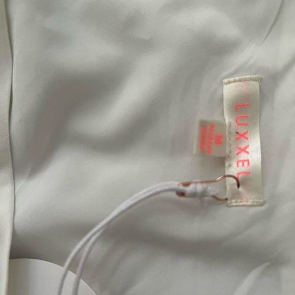 Luxxel One sleeve white mini dress size medium - Picture 5 of 8